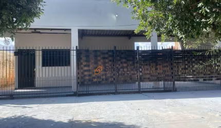 Casa com 2 dormitórios à venda, 127 m² por R$ 269.000 - Jardim Liberdade - Rondonópolis/MT