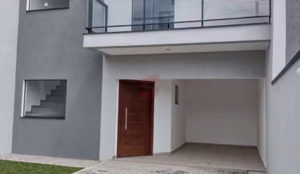 Casa com 3 quartos à venda na Rua Quênia, 179, Centro, Pinhais por R$ 780.000