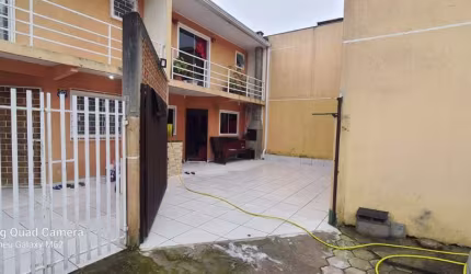 Casa com 2 quartos à venda na Rua Bernardo Michel, 124, Vila Rosa, Piraquara, 78 m2 por R$ 310.000
