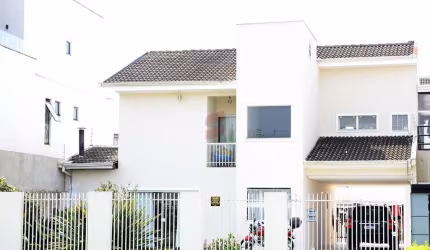 Casa com 3 quartos à venda na Avenida Pineville, 719, Pineville, Pinhais, 280 m2 por R$ 1.300.000