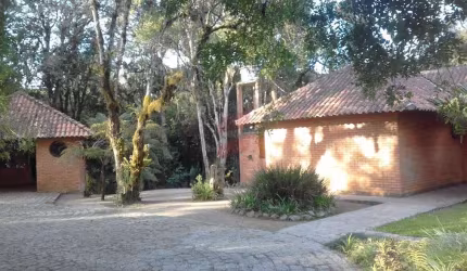Chácara / sítio com 3 quartos à venda na Avenida Jacob Valenga, 3320, Vila Franca, Piraquara, 147 m2 por R$ 1.690.000