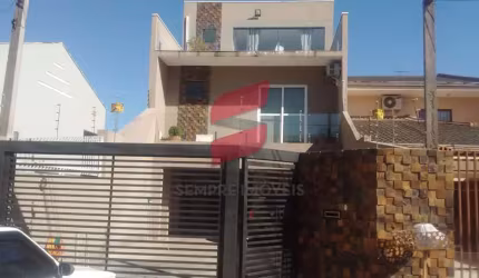 Casa com 3 quartos à venda na Rua Uniflor, 203, Centro, Pinhais, 305 m2 por R$ 750.000