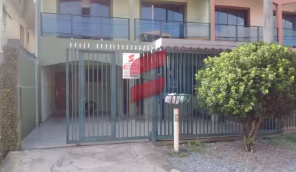 Casa com 4 quartos à venda na Rua Nilo José Casarin, 161-A, Cidade Industrial, Curitiba, 300 m2 por R$ 600.000