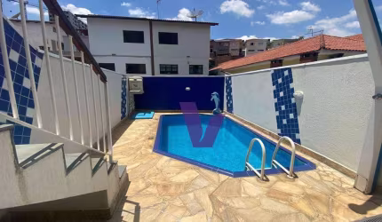 CASA COM PISCINA PERTINHO DO METRÔ TUCURUVI