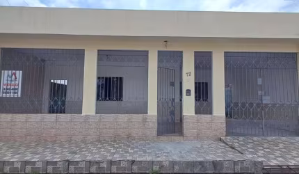 -COP 30 - CASA COM 4 QUARTOS SENDO 2 SUÍTES NO CONJUNTO MAGUARI! -ÁREA TOTAL DE  250M². -01 VAGA DE GARAGEM. -NASCENTE.