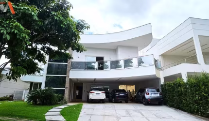 -COP 30 - CASA DE 2 PAVIMENTOS COM 6 SUÍTES + 1 QUARTO + GABINETE NO CONDOMÍNIO ÁGUA CRISTAL! -ÁREA PRIVATIVA: 1.800M². -03 VAGAS DE GARAGEM