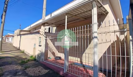 Casa com 3 quartos à venda na Rua Daniel Cesário de Andrade, 406, Jardim dos Oliveiras, Campinas, 147 m2 por R$ 590.000