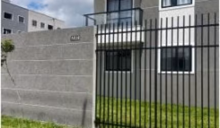 Apartamento Térreo em Pinhais com 3 Dormitórios e 1 vaga.