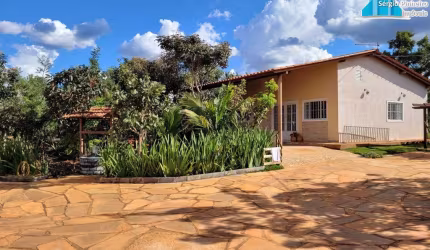 Casa no Incra 7(Rodeador) em lote de 2.200