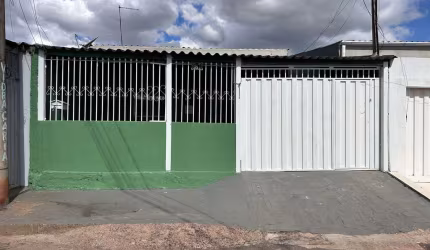 Casa 3 Quartos - Santa Maria - Reformado