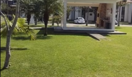 Apartamento 02 dormitórios em Canasvieiras