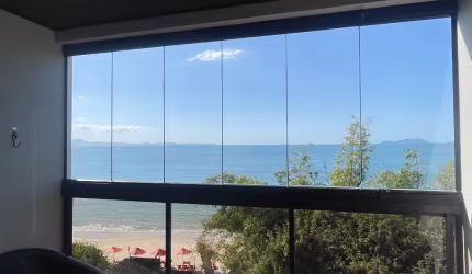 Apartamento vista mar , em Canasvieiras 02 dormitórios