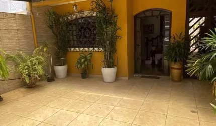 Casa com 3 quartos à venda na Rua Vahia de Abreu, --, Boqueirão, Santos por R$ 1.480.000