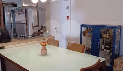 Apartamento com 3 quartos à venda em Campestre - SP