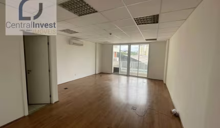 Sala Comercial de 41 m² com 1 banheiro e 1 vaga de garagem! 