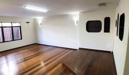 Sobrado com 3 dormitórios para alugar, 330 m² por R$ 7.500,00/mês - Lago Parque - Londrina/PR