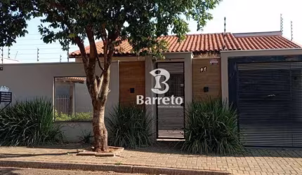 Casa com 2 dormitórios à venda, 122 m² por R$ 320.000 - Jardim Planalto - Arapongas/PR