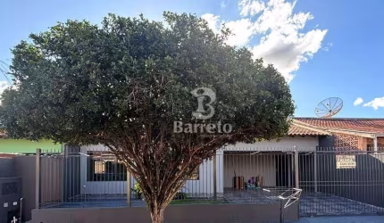 Casa com 3 dormitórios para alugar, 159 m² por R$ 2.700,00/mês - Monte Belo - Londrina/PR