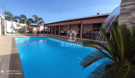 VENDE-SE ÁREA DE LAZER COMPLETA - PRONTA PARA USO E RENDA!