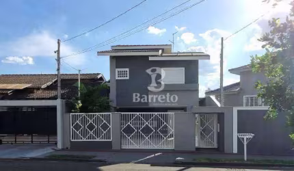 Oportunidade Incrível no Jardim Alvorada! Sobrado Espaçoso com Vista para o Pôr do Sol!