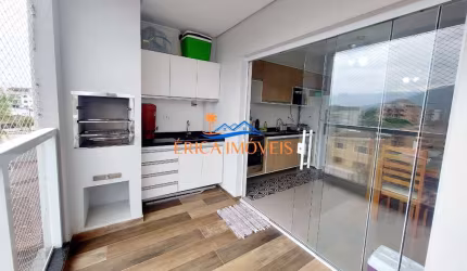 Apartamento com Ampla Varanda Gourmet no Centro de Ubatuba/SP