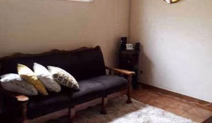 Residência e terreno no Bela Vista