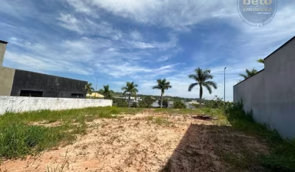 Casa à venda por R$ 490.000,00 - Condominio Portal dos Bandeirantes - Salto/SP