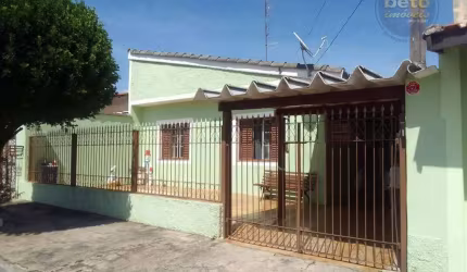 Casa com 3 dormitórios!!