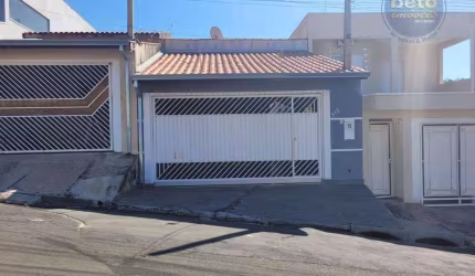 Casa Parque América com 2 dormitórios, 1 suíte, cozinha com armários novos