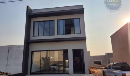 Amplo Salão Comercial Novo. Excelente localização com acabamento moderno
