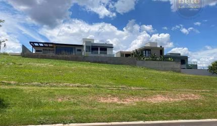 Lote para venda com vista para o Golfe!