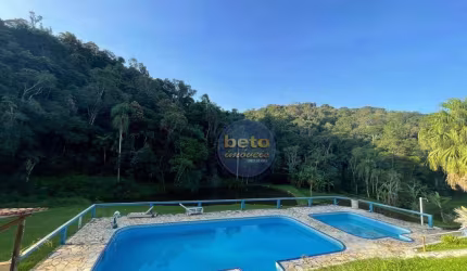 Sítio com 6 dormitórios à venda, 336000 m² por R$ 2.500.000,00 - Triangulo Azul - São Lourenço da Serra/SP