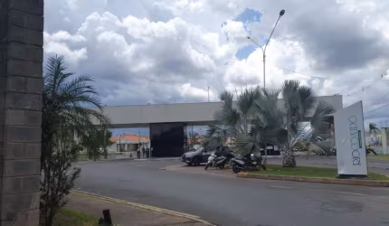 Casa em Condomínio para Venda em Cuiabá, Jardim Imperial, 3 dormitórios, 1 suíte, 2 banheiros, 2 vagas