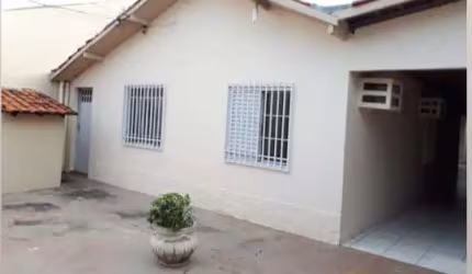 Casa para Venda em Cuiabá, Jardim Gramado, 3 dormitórios, 2 banheiros, 4 vagas