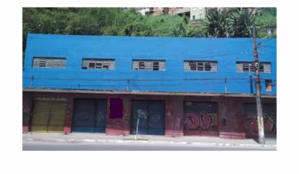 FREDERICO PONTES PRÉDIO COMERCIAL  COM 545M²  DISPOSIÇÃO PARA 04 LOJAS, ÓTIMA LOCALIZAÇÃO