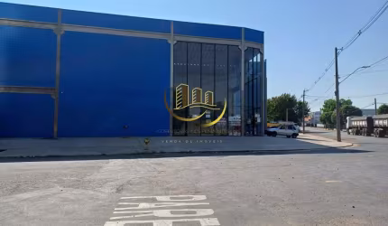 Salão Comercial de Alto Padrão para Locação em Americana-SP, Bairro Loteamento Industrial Nossa Senhora de Fátima - 421m², 4 Banheiros, 4 Vagas.