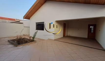 Imperdível: Casa à venda em Americana-SP, Parque das Nações, 3 quartos, 1 suíte, 2 salas, 2 banheiros, 4 vagas, 132m².