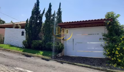 Chácara à venda em Limeira-SP: 3 quartos, 1 suíte, 2 salas, 3 banheiros, 6 vagas de garagem, 307m² no Jd. Chácaras Morro Alto!