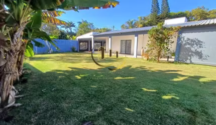 Chácara à venda em Santa Bárbara D'oeste-SP: 2 quartos, 2 salas, 2 banheiros, 6 vagas, 150m² - Imperdível!