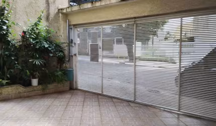 Sobrado próximo ao Shopping Metrô Santa Cruz