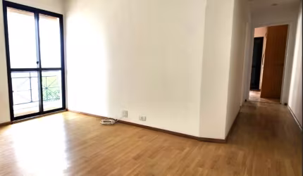 Lindo apartamento com sala 2 ambientes, varanda, 2 dormitórios e 1 vaga.