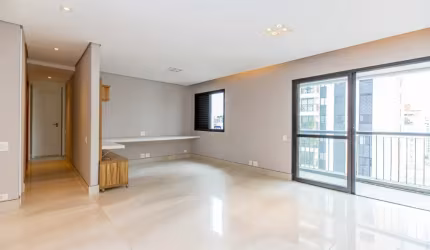 Lindo apartamento em andar alto com vista privilegiada..