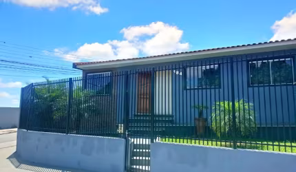 CASA A VENDA BAIRRO CONTORNO