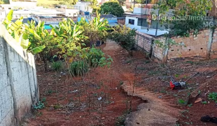 Casa para Venda em Betim, Icaivera, 2 dormitórios, 1 banheiro