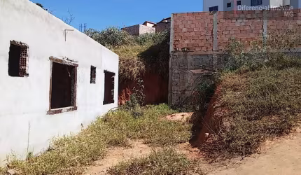 Casa para Venda em Esmeraldas, Monte Sinai, 3 dormitórios, 1 suíte, 2 banheiros