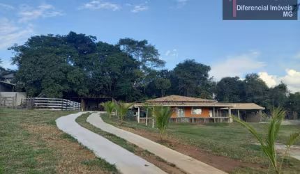 Chácara para Venda em Contagem, Capim Rasteiro, 3 dormitórios, 1 suíte, 1 banheiro, 5 vagas