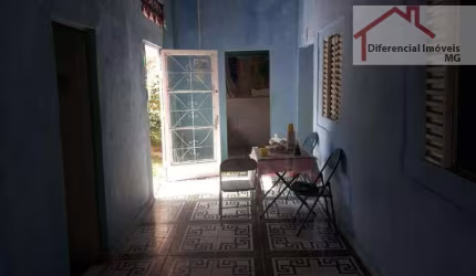 Casa para Venda em Esmeraldas, Recreio do Retiro, 2 dormitórios, 1 banheiro, 1 vaga