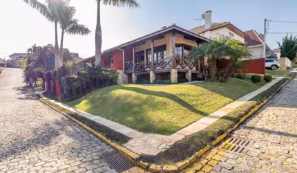 Casa à venda com 3 quartos em Santa Felicidade em Curitiba