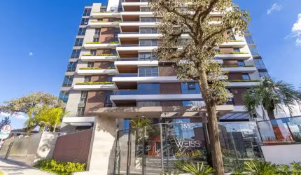 Apartamento mobiliado à venda com 3 suítes no Alto da Glória em Curitiba