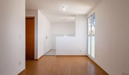 Apartamento à venda com 2 quartos no Santa Cândida em Curitiba